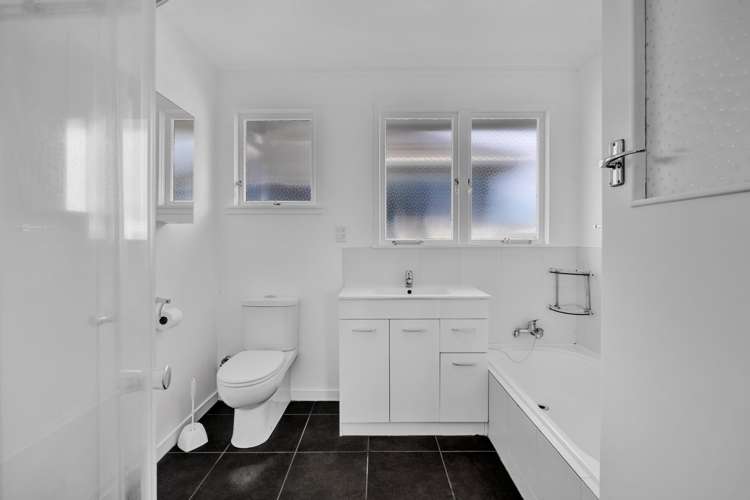 1a Robbins Crescent Hawera_19