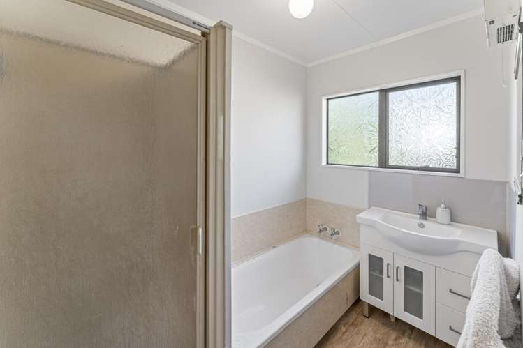 2/8 Cherry Avenue Enner Glynn_9