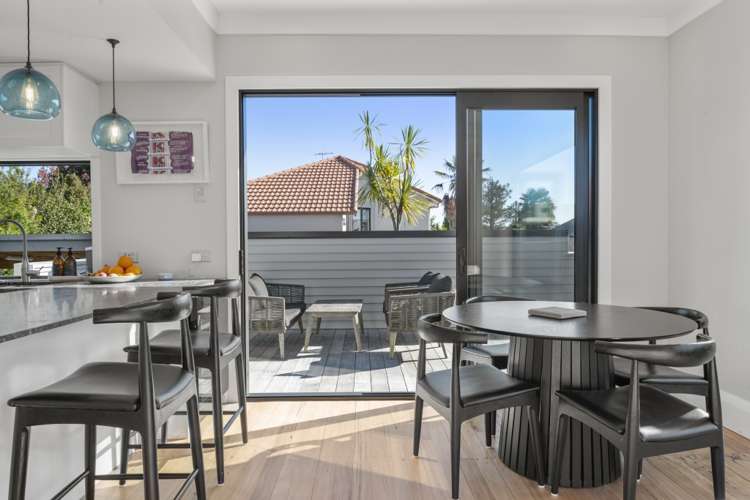 52 Wainui Avenue Point Chevalier_6