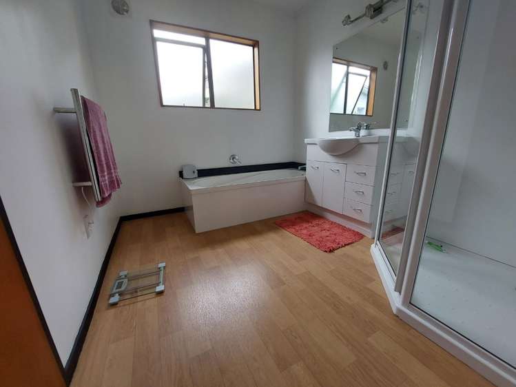 1/30a Verbena Road Birkdale_12