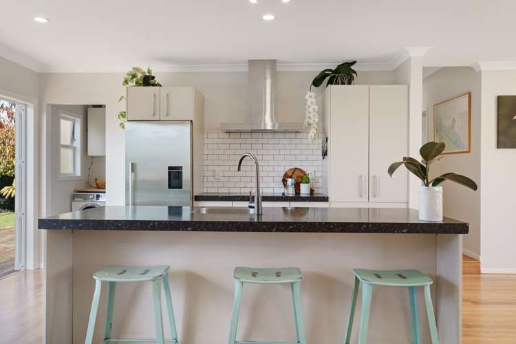 45 Western Road Bellevue_12