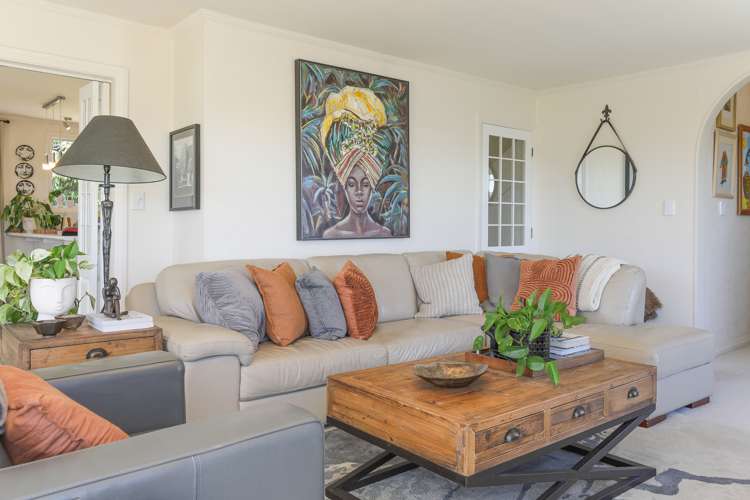 20 Sunset Street Hilltop_21