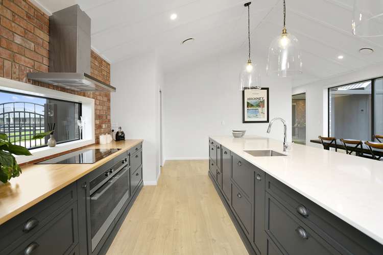 32 Alan Livingston Drive Cambridge_4