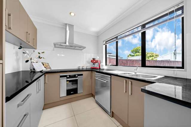 15a Sentosa Place Clover Park_4