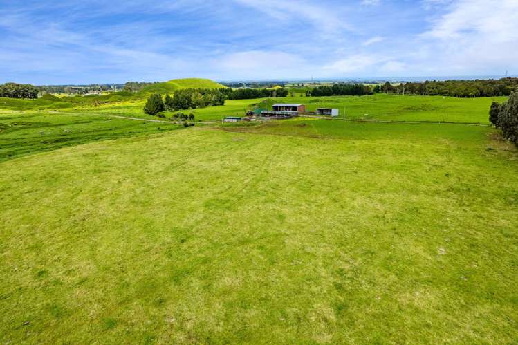 1055 Waiteika Road Opunake_13