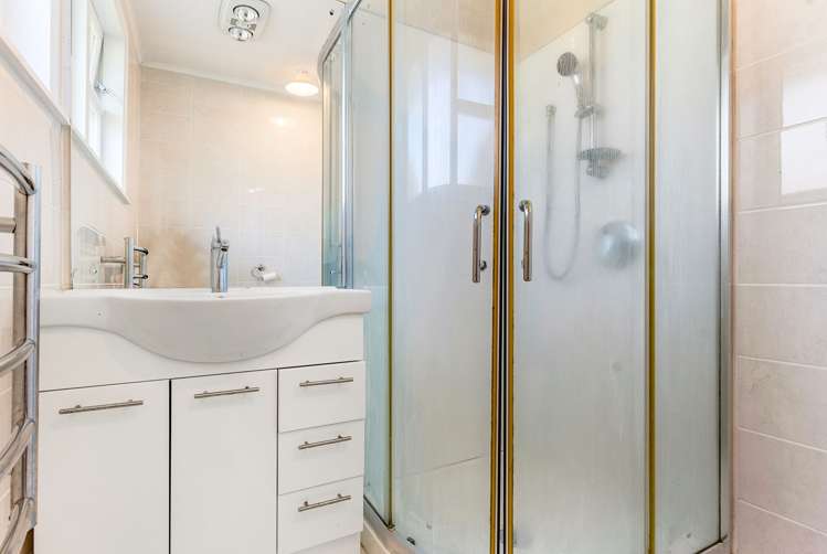 34 Sullivan Avenue Mangere Bridge_7