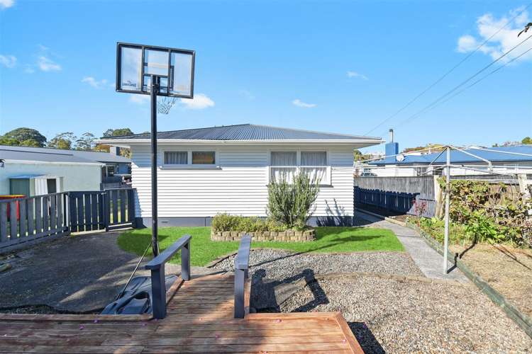 16 Manapouri Place Glenview_12