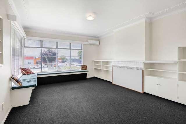 379 Broadway Stratford_2