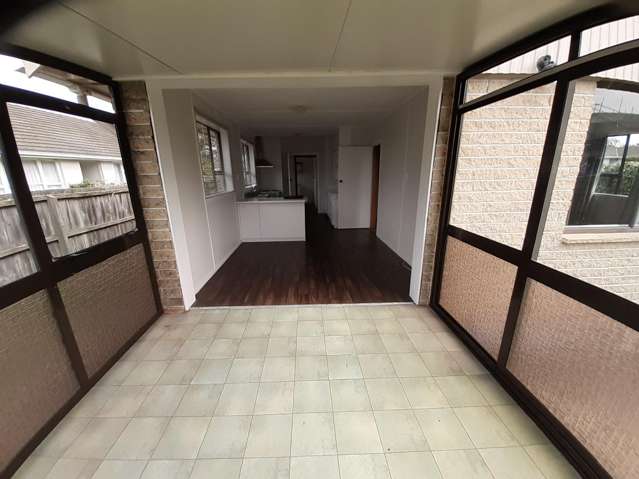 28 Leicester Crescent Hoon Hay_4