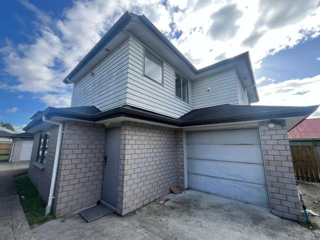 Charming 4-Bedroom Family Home in Avondale