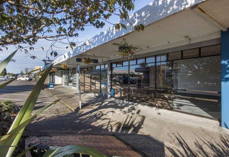 40-42 Main Road Katikati_9
