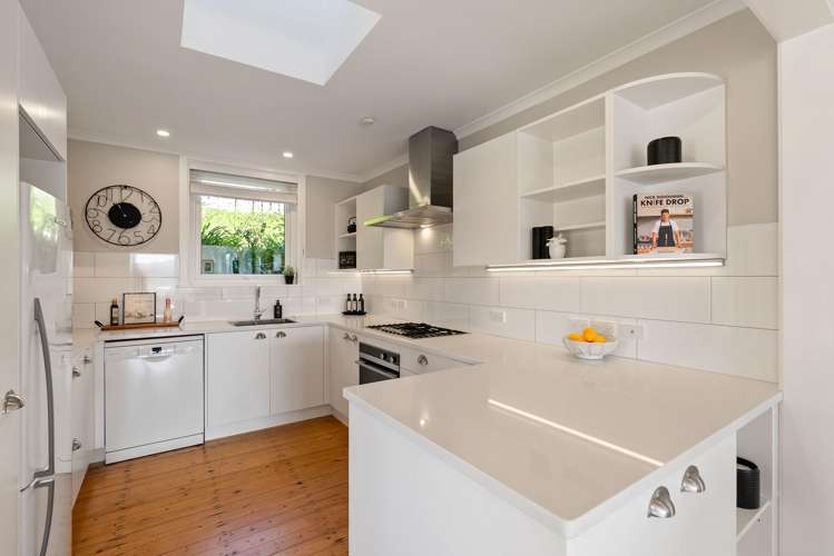 68 Kinghorne Street Strathmore Park_10