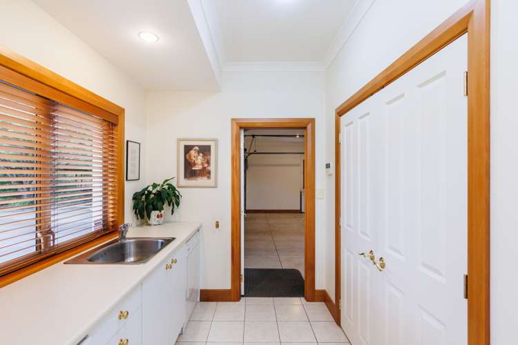 5 Waicola Drive Fitzherbert_21