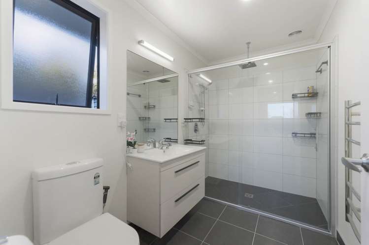 87 Twin Parks Rise Papakura_9