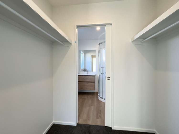 10 Rita Angus Road 10145_13