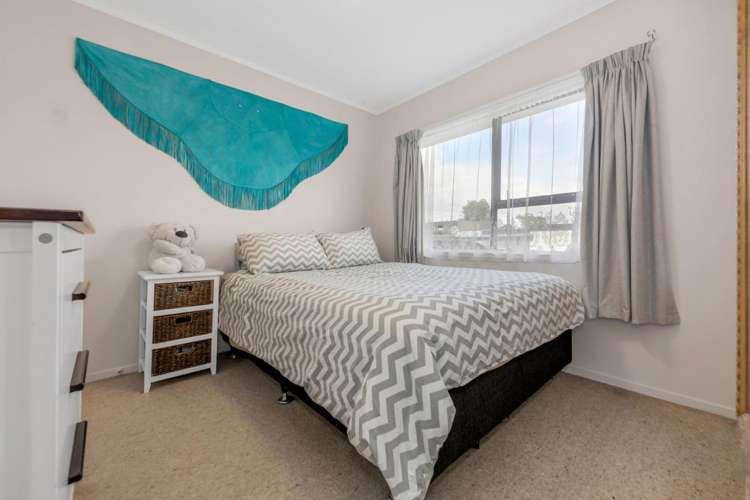 1/9 Tina Place Sunnyhills_7