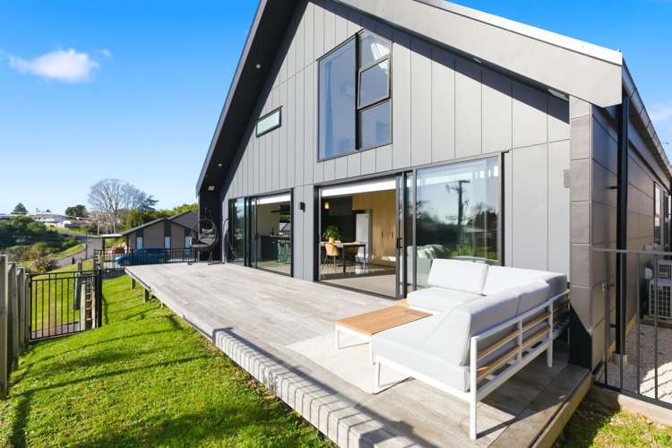2 Massee Way Te Puke_24