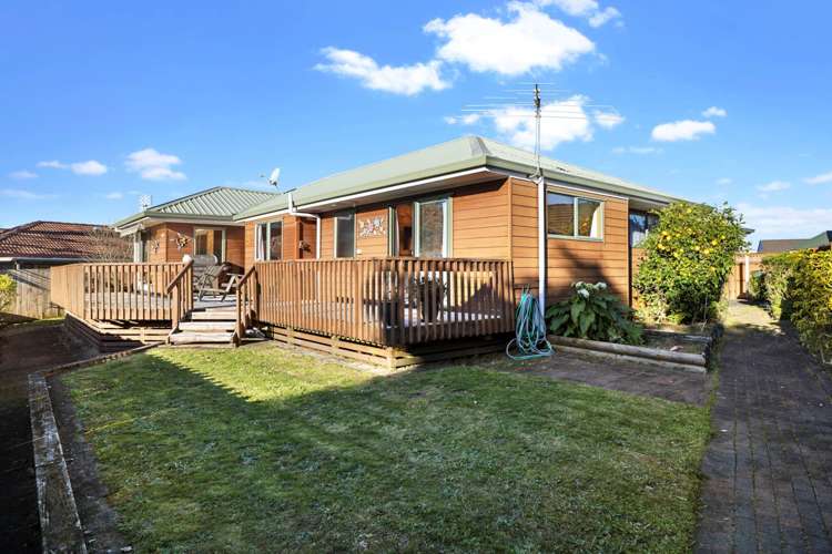 25 Muirfield Street Wattle Downs_14