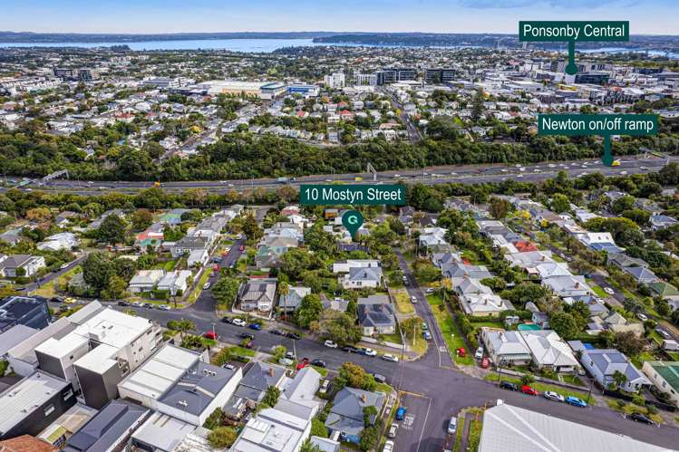 10 Mostyn Street Kingsland_15