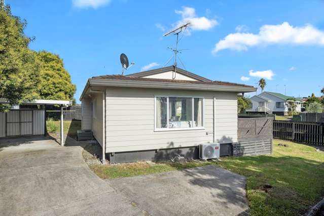 Stand-Alone Corner Home in Alfriston College Zone