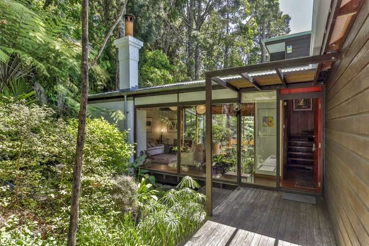 15 Tawini Road Titirangi_1