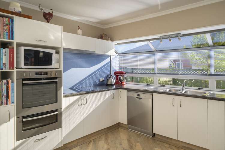 4 Stead Crescent Stoke_6