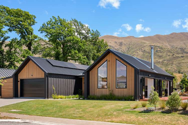 121 West Meadows Drive Wanaka_0