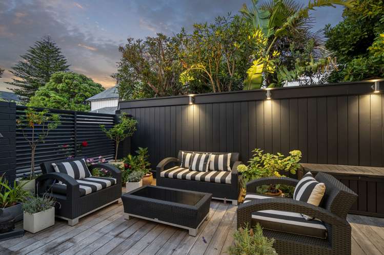 102A Esplanade Sumner_4