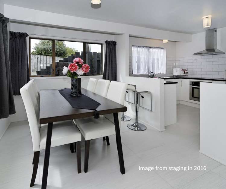 2/14 Kelkirk Street Kelston_6