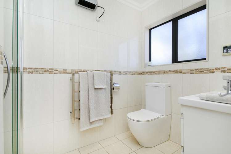 11A Wai-iti Crescent Woburn_12