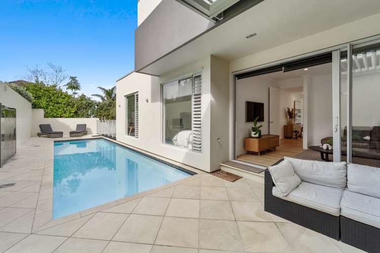 33a Churchill Road Murrays Bay_15