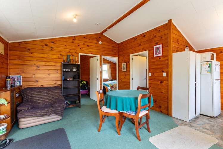 7 and 7a Grey Street Woodville_16