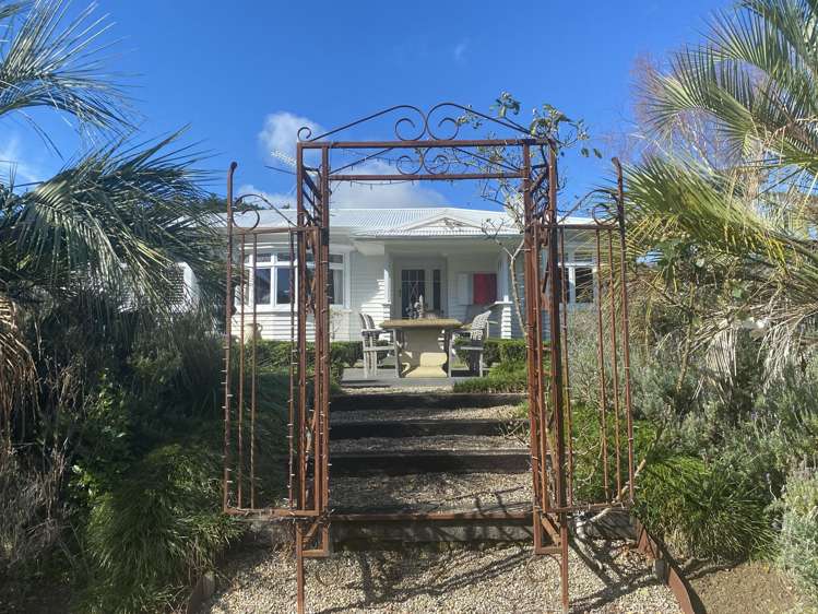 36 Tram Valley Road Swanson_3