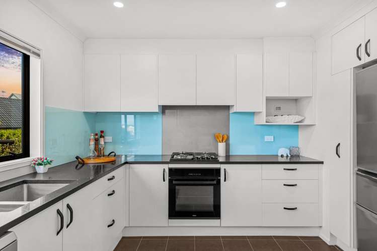 10/172 McLeod Road Te Atatu South_4