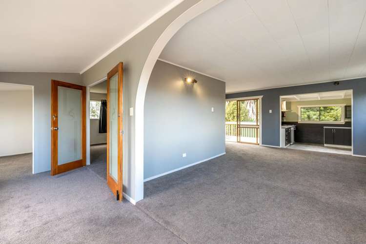 39 Whakarite Road Ostend_3