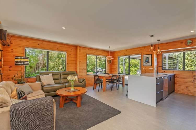 114 Kauri Crescent Matarangi_11
