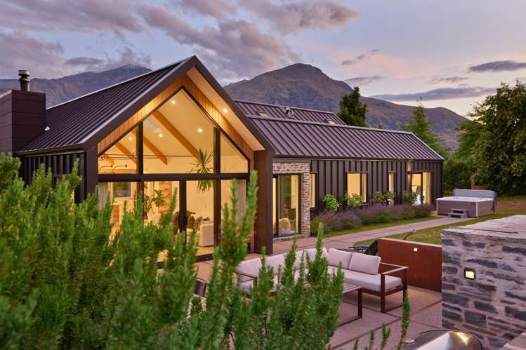 5 Ellen Johnson Terrace Dalefield/Wakatipu Basin_14