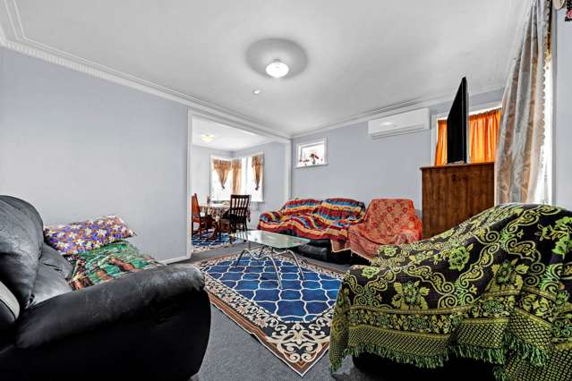 64 Fisher Crescent Otara_4