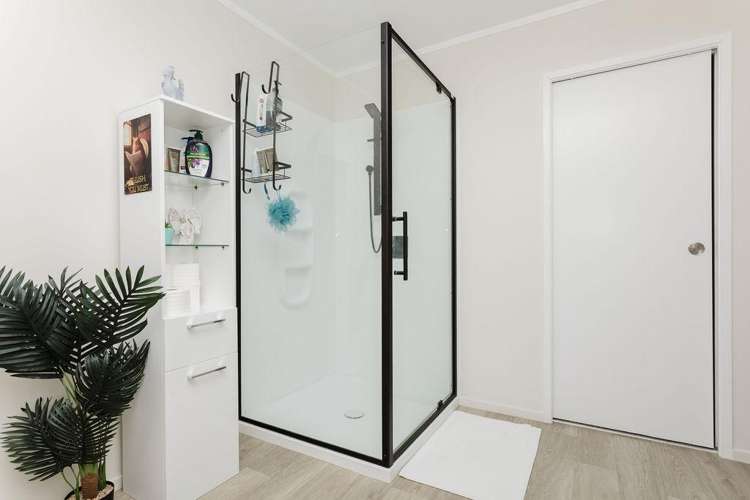 11b George Street Dannevirke_13