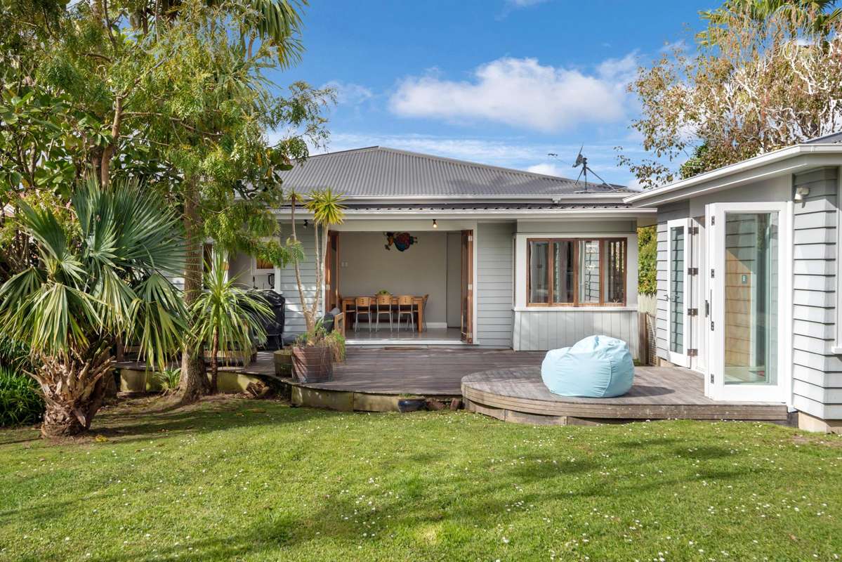 32 Huia Road_0