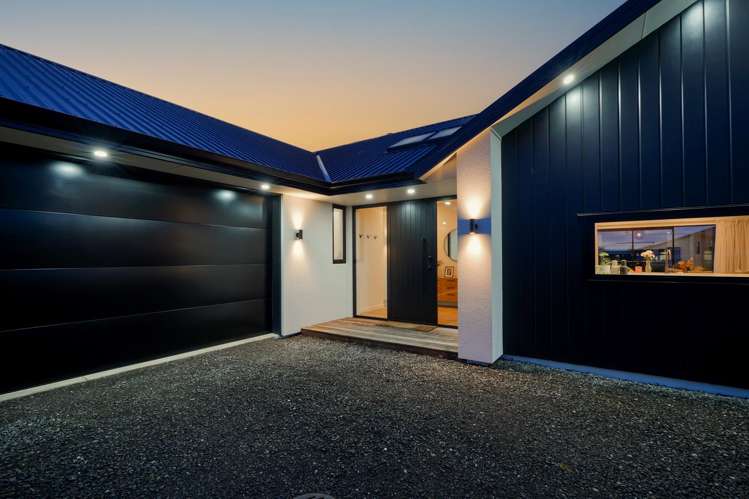 6 Chatham Rise Seaward Bush_45