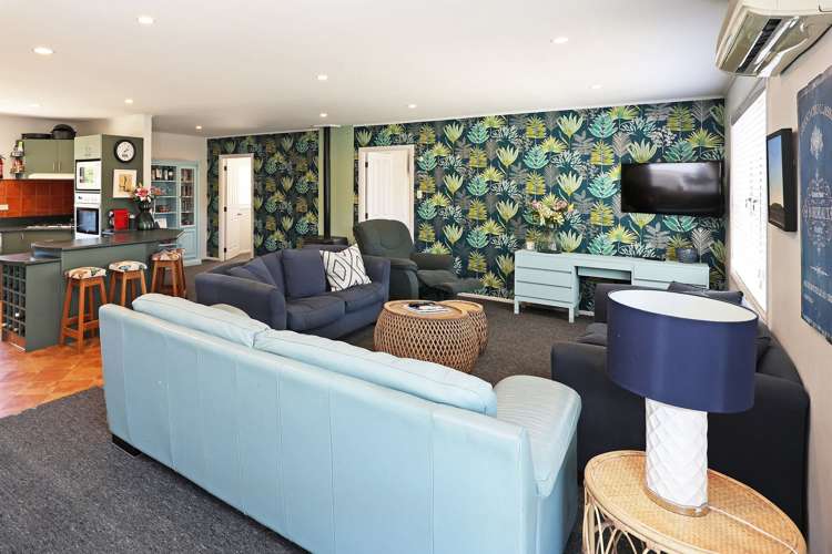 7 Waitaki Drive East_3