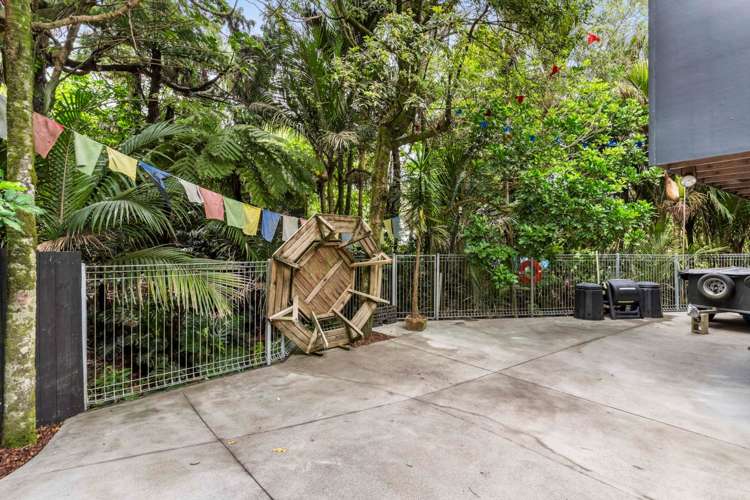 112 Woodlands Park Road Titirangi_22