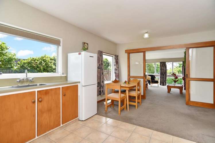 1/5 Hythe Lane Saint Martins_10