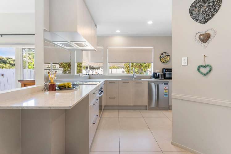 1/20 Solana Court Botany Downs_11