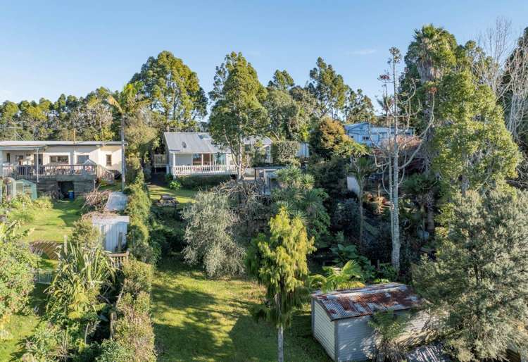 82 Kauri Point Road Laingholm_13