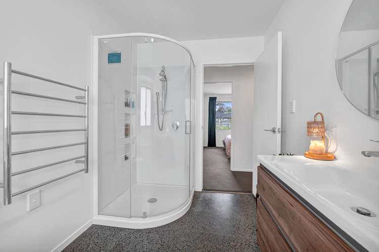 2B Gossling Street Okato_16