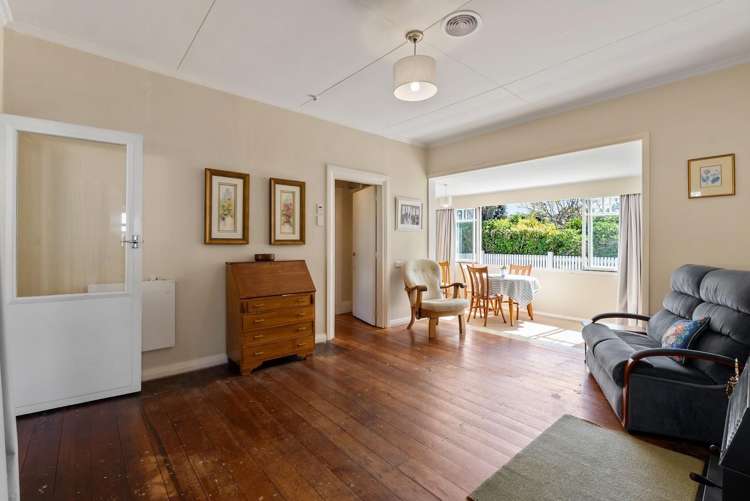 10 Ngaio Street Eastbourne_11