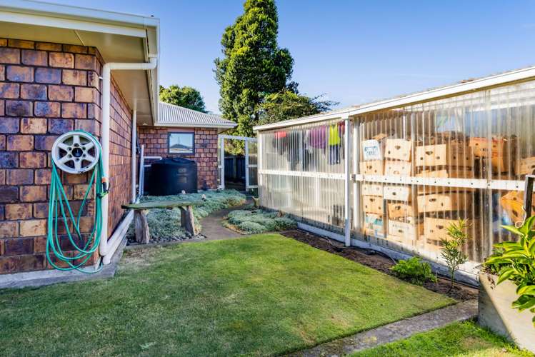 69 Egmont Street Hawera_26