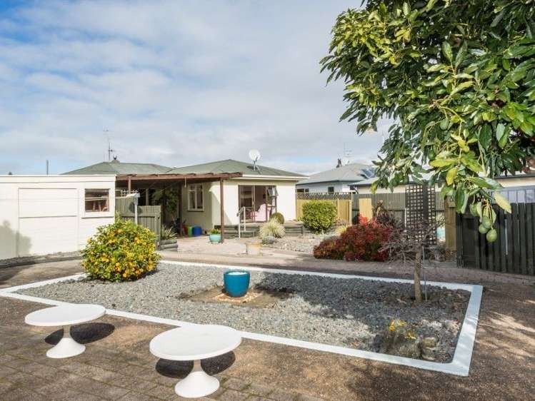 43 Menin Road Onekawa_17